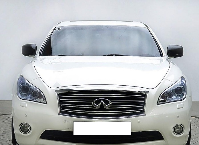  인피니티 q70 중고가격 잡고싶다