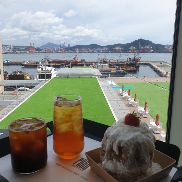  [부산 영도 신상카페] 초대형 카페 피아크