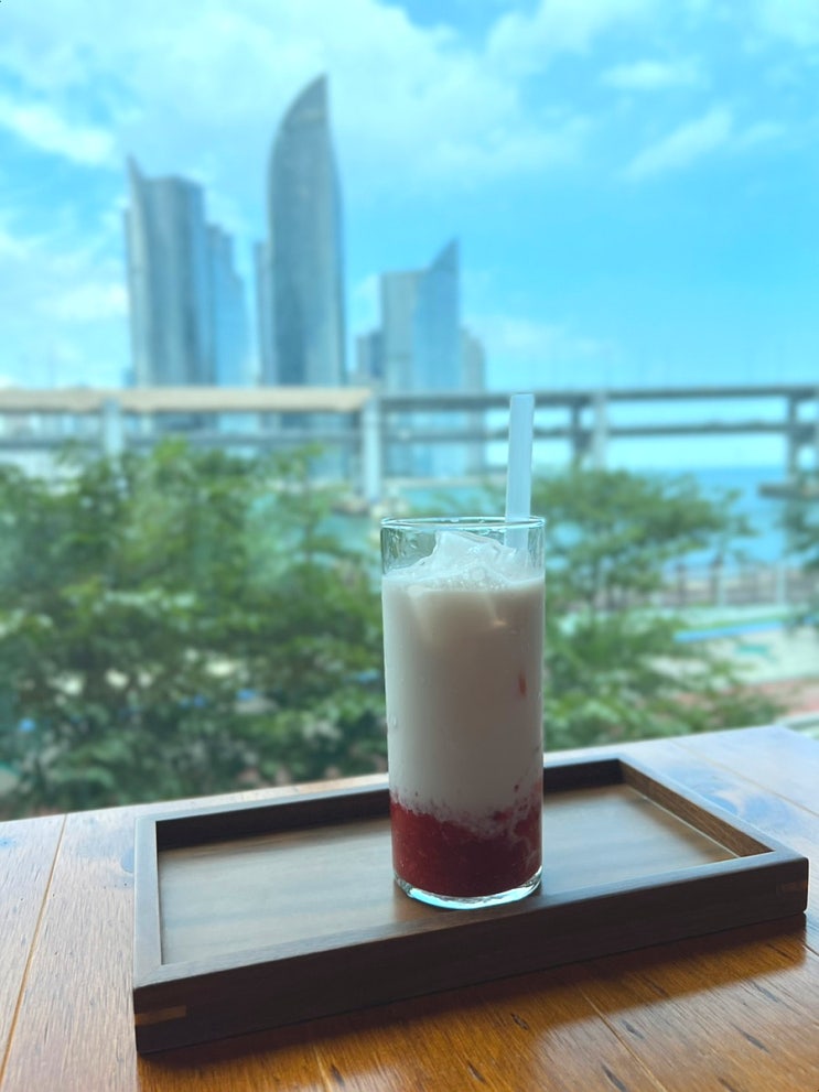  부산 광안리 민락수변공원 오션뷰 카페) E-Coffee