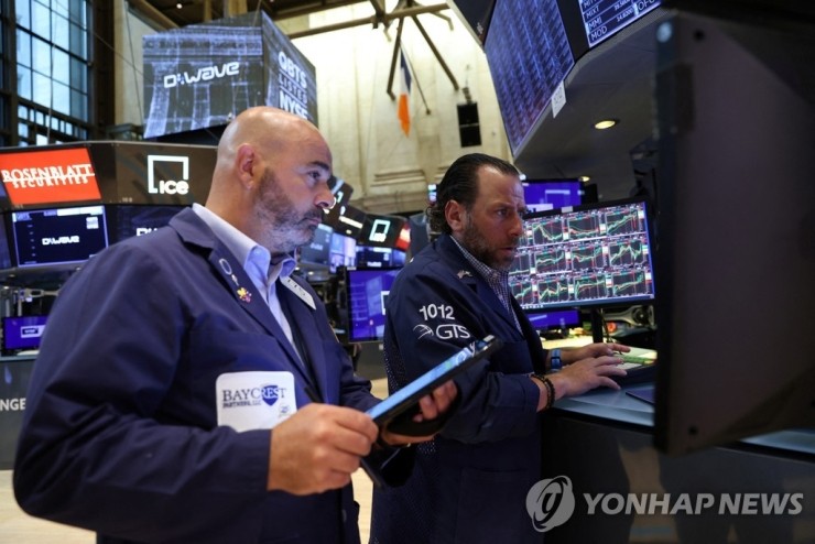 뉴욕증시, 엔비디아 경고에 혼조…나스닥 0.10%↓마감 뉴욕증시, 엔비디아 경고에 혼조…나스닥 0.10%↓마감