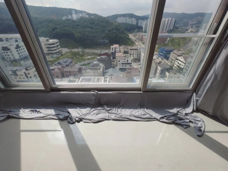  판교 아파트썬팅 분당 힐스테이트 판교엘포레 아파트 유리 창문 열차단썬팅 자외선차단썬팅