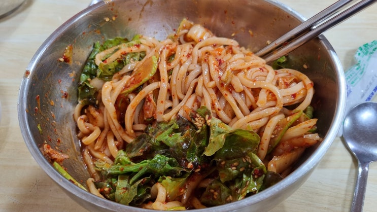  문래동 영일분식 - 칼비빔국수로 유명한, 오래된 가게.