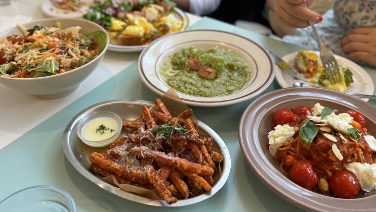  리틀넥 한남, 웨이팅 있어도 또 가고 싶은 브런치 맛집