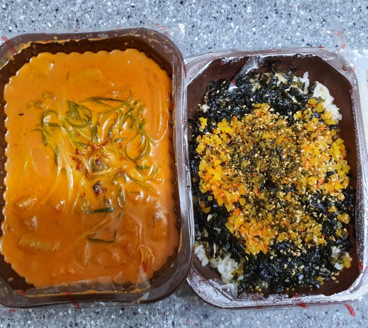  요즘 '핫'한 삼첩분식 마라로제떡볶이 리뷰 (리얼후기)
