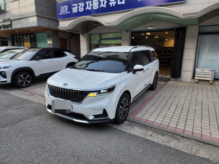  KA4 카니발 앞유리 교체 자동차유리교환 버텍스700 썬팅