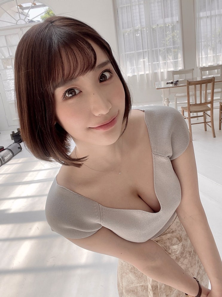  니시노 에미 (Emi Nishino)