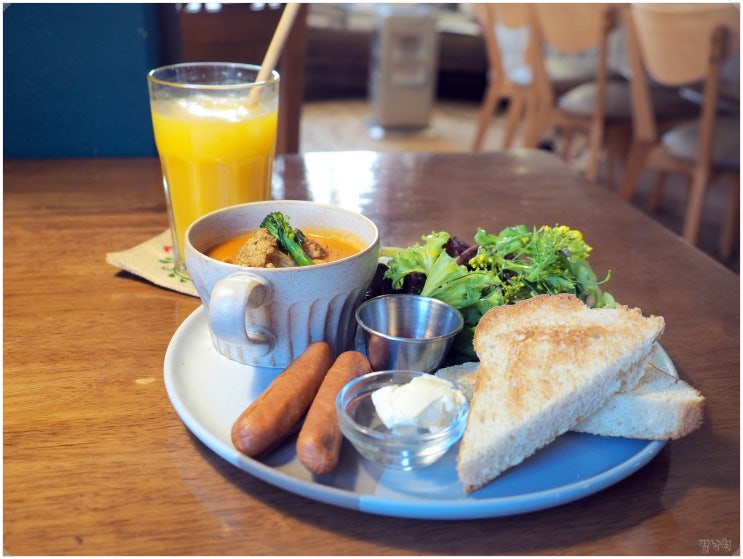 앤드유 카페 AND유CAFE_ 제주 한림읍 채식 식당. 비건 버거, 브런치