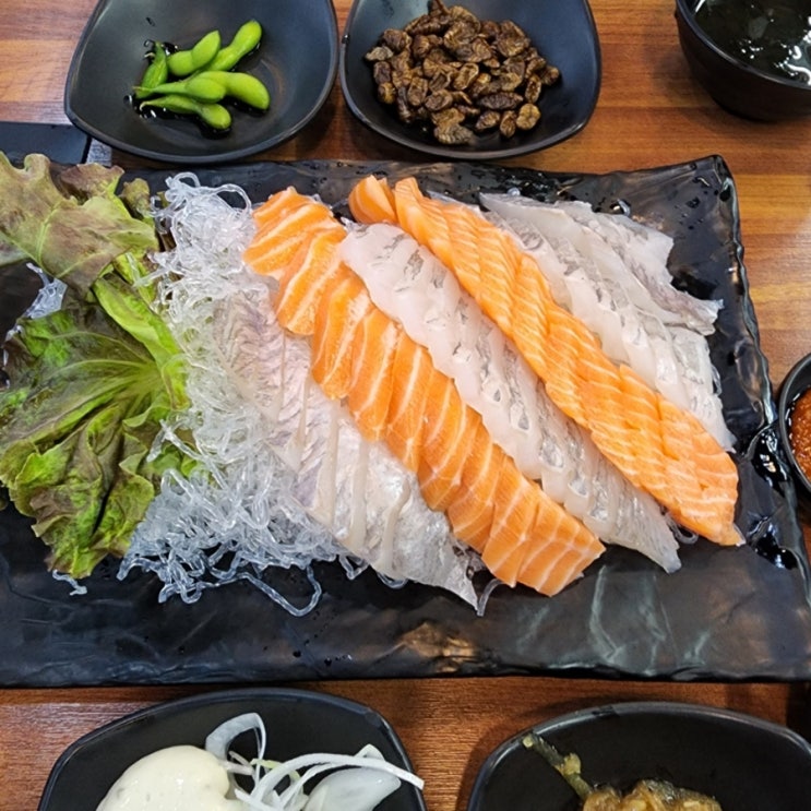  [수원역 횟집] 수원 가성비 좋은 맛집 '광명수산' 수원역점 우럭+연어, 서더리매운탕 후기