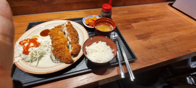  뉴코아 강남점 지하1층 한성돈까스