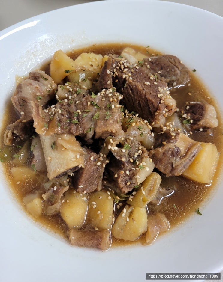  손쉽게 양념장하나로 끝! 내맘대로 "갈비찜"