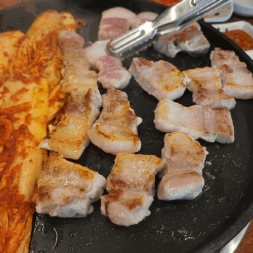  마곡나루맛집추천 : 생삼겹살이 맛있는 마곡나루 가성비 고기집 육부자