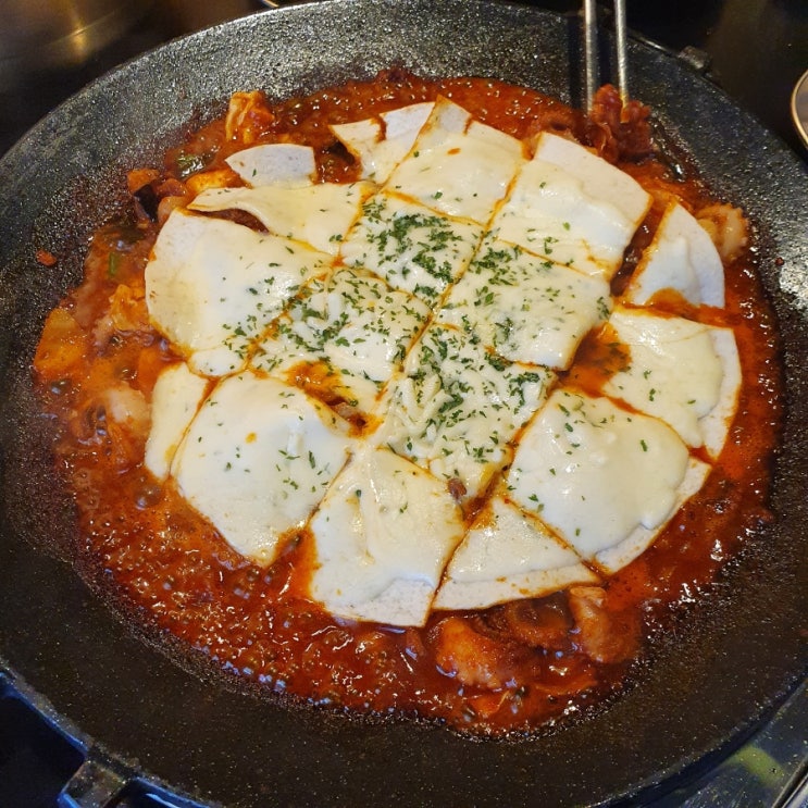 대구 삼덕동 맛집 동성로 밥집 우삼겹쭈꾸미가 맛있는 황금쭈꾸미집 삼덕점