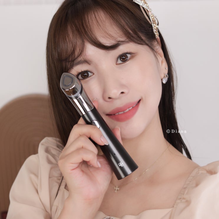 메디큐브 에이지알 부스터 힐러 물광피부 관리기 김희선 뷰티 디바이스 후기 메디큐브 에이지알 부스터 힐러 물광피부 관리기 김희선 뷰티 디바이스 후기