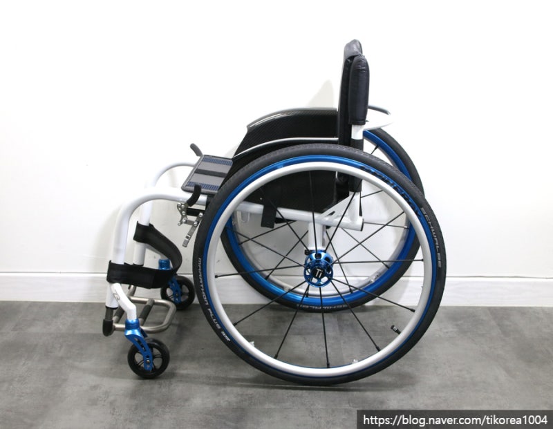 활동형 휠체어 Permobilus의 TiLite ZR 티타늄 휠체어, 경량 휠체어, (Made in U.S.A)