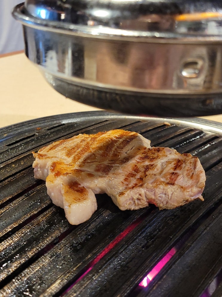  오픈런해야 하는 목살 존맛탱, 신사역 꿉당 | 꿉살(갈비살), 목살