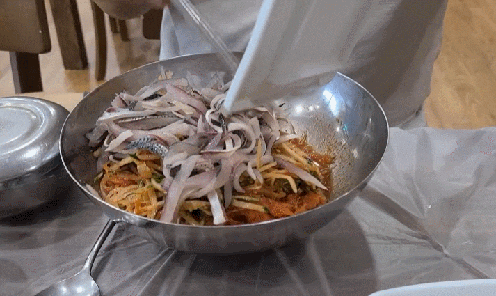  부산 기장 맛집 물회 전어가 기가막힌 고성횟집 / 서동시장 오랜만