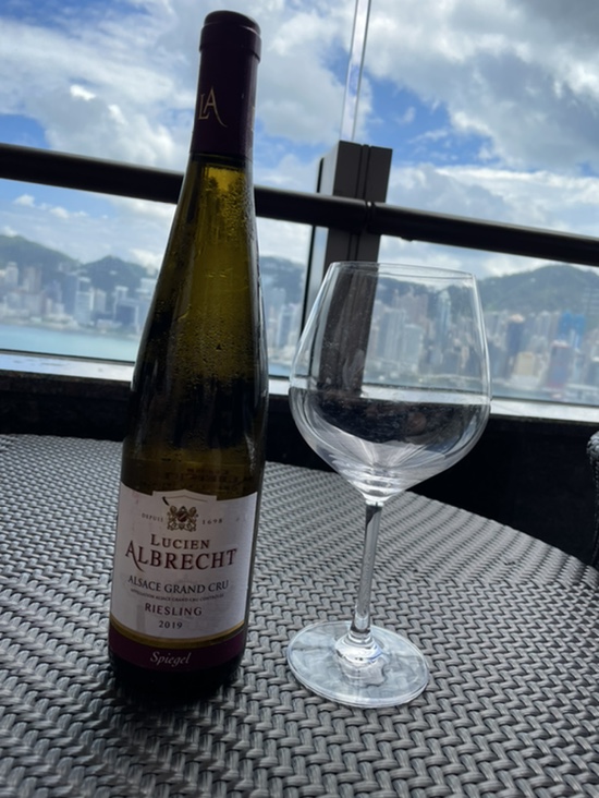  [리슬링] Lucien Albrecht - Riesling Alsace Grand Cru 'Spiegel' 2019 :: 토요일 낮의 달콤한 여유로움