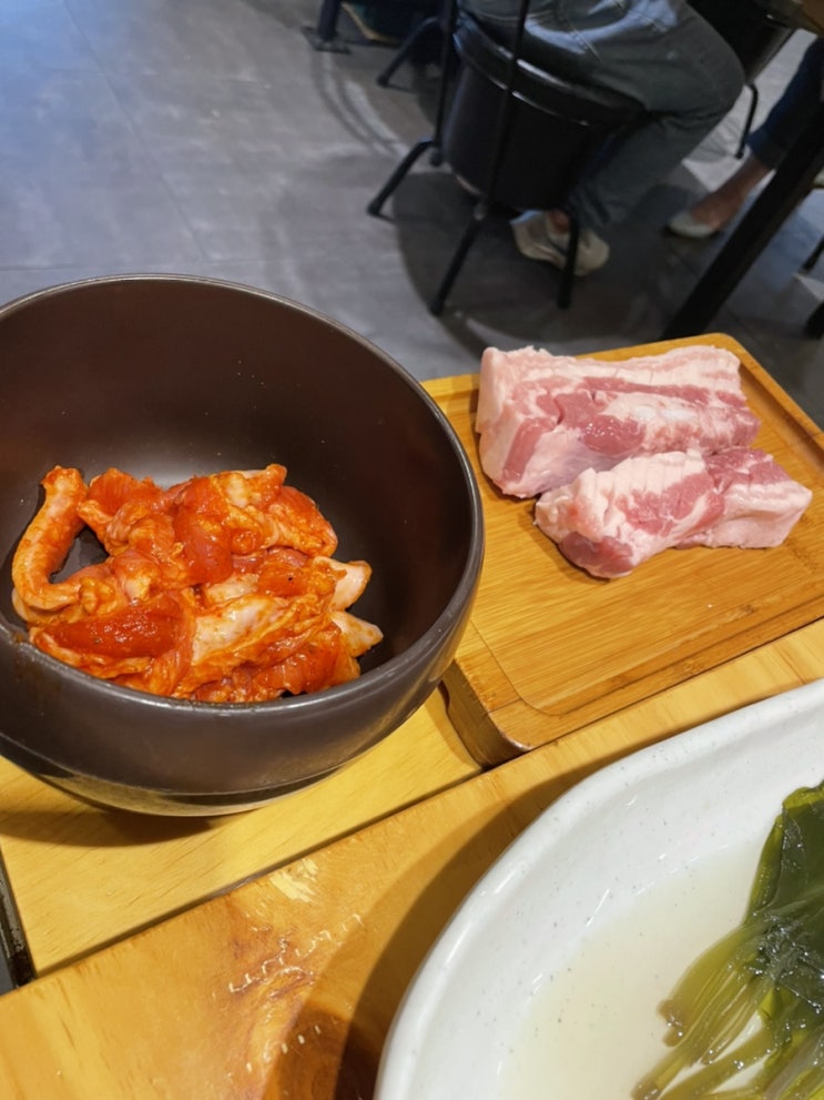  부산 해운대구 반여동 구워주는 고기 맛집 No.1 “꽃도새기” 반여동본점