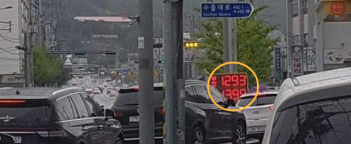 '1200원대 휘발유' 출혈 경쟁…주유소 사장님들 왜 그랬을까 '1200원대 휘발유' 출혈 경쟁…주유소 사장님들 왜 그랬을까