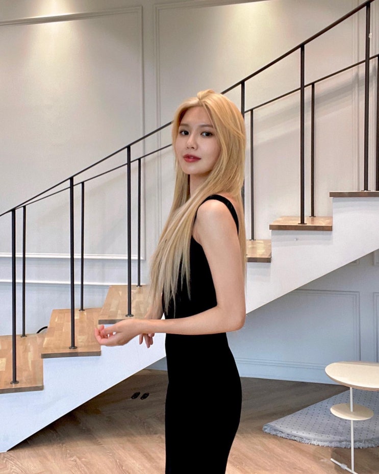 10년 열애 '정경호' 소녀시대 멤버이자 배우 최수영, 바비인형 같은 비주얼로 다양한 매력 자랑 10년 열애 '정경호' 소녀시대 멤버이자 배우 최수영, 바비인형 같은 비주얼로 다양한 매력 자랑