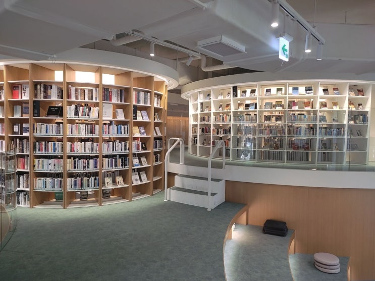 [부산 도서관 방문기] 부산역 근처 데이트하기 좋은 "북두칠성도서관"