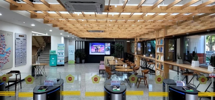  서울특별시의회 에어컨 황변으로 인한 에어컨도색