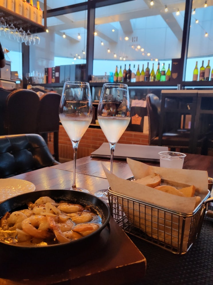  광안리 뷰맛집 와인바 [에이치에비뉴버블바]