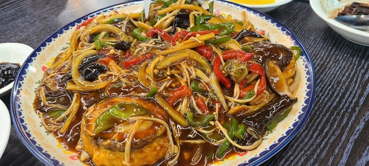  경기도 수원에서 중국요리 맛집인 [풍미] 입니다.