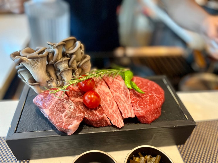  [망원/고기상] 가성비 좋은 한우 오마카세 - 소고기 부위별 코스로 즐겨요!