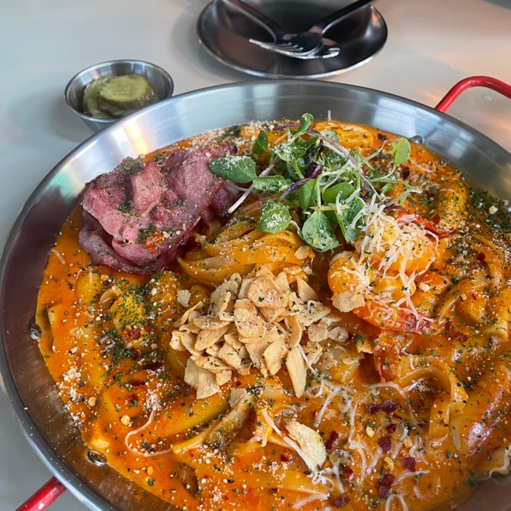  홍대/연남 맛집 추천 :: 떡볶이랑 치킨을 동시에 먹을 수 있는 곳! "불떡클럽 연남본점"