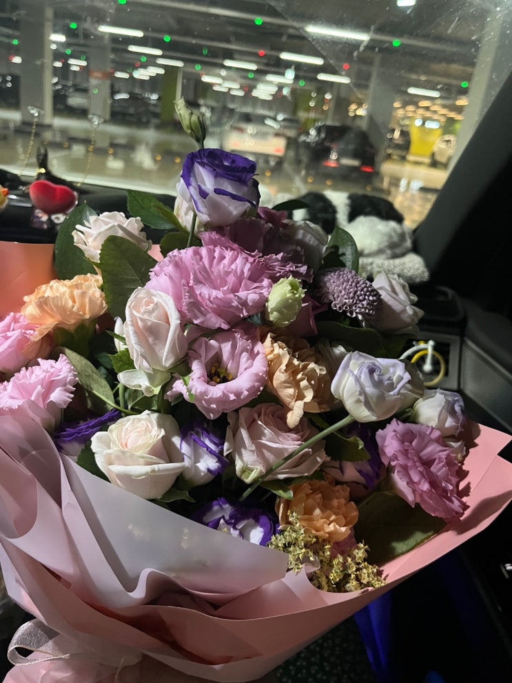 [일상] 깜짝 선물 받고 주말 데이트 즐기기 #예쁜 꽃다발 오래 보관하는 법