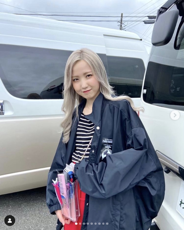 그룹 아이즈원 출신 일본인 멤버 혼다 히토미, 1년4개월 만에 입국...김민주와 비밀 데이트 "또 보자 우리" 그룹 아이즈원 출신 일본인 멤버 혼다 히토미, 1년4개월 만에 입국...김민주와 비밀 데이트 "또 보자 우리"