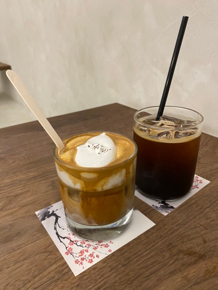  (수완지구카페) 런오브더밀 분위기 좋은 모던 힙한 카페 커피맛도 좋아