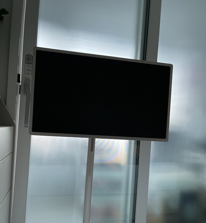 무선 TV LG전자 스탠바이미 27ART10AKPL 너무 좋아 무선 TV LG전자 스탠바이미 27ART10AKPL 너무 좋아