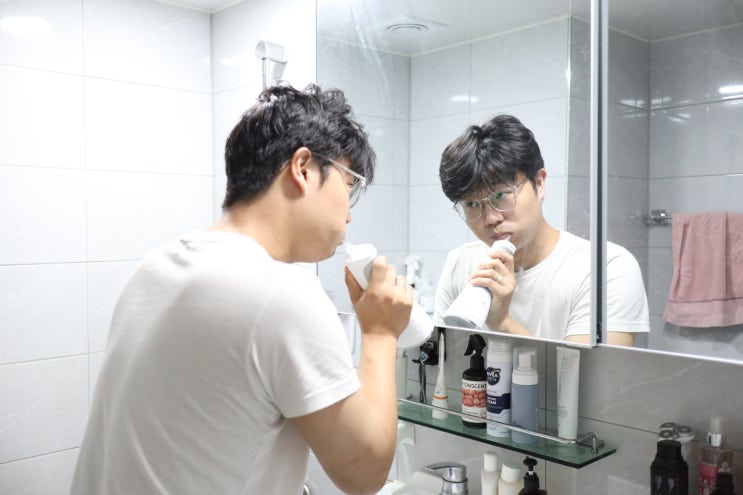 집에서 임플란트 치아관리하기 구강세정기로 하고 있어요