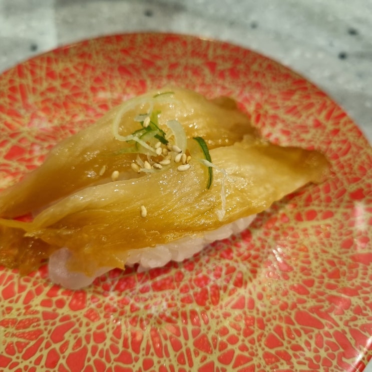  군포 산본 회전초밥 가성비 맛집 '스시노유키'