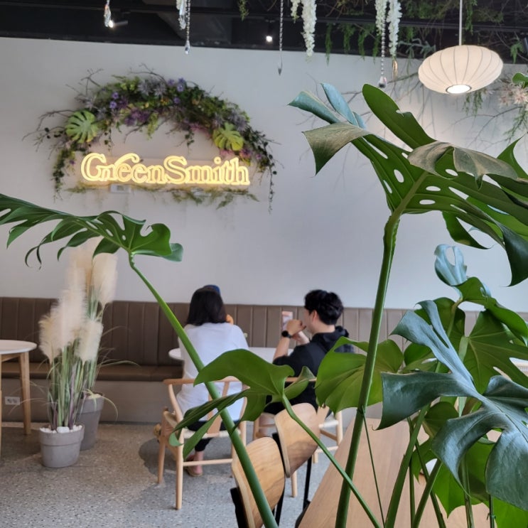 군산데이트 코스 명산동카페 그린스미스 흑임자라떼 JMT