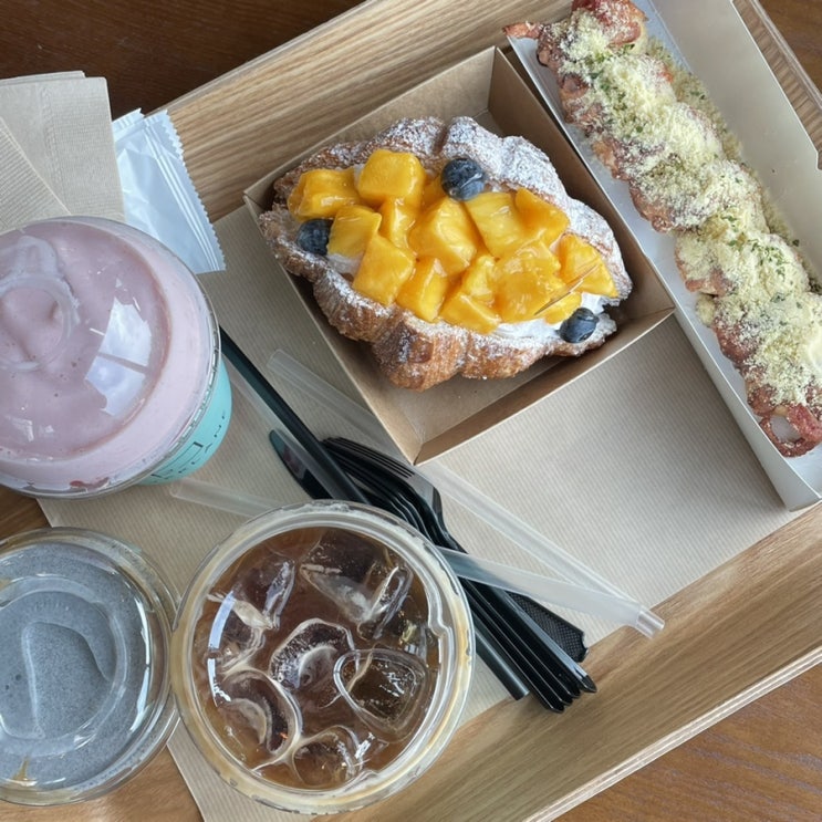  가평/청평 대형 베이커리 카페 리버레인 뷰맛집!