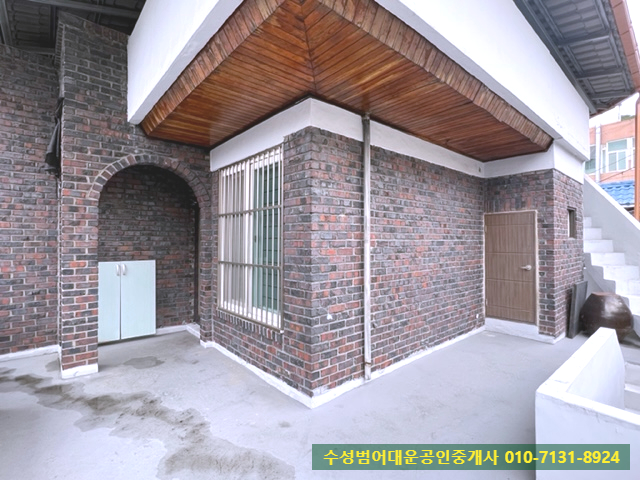  만촌동주택월세  역세권  단독주택 2층 독채 쓰리룸 월세