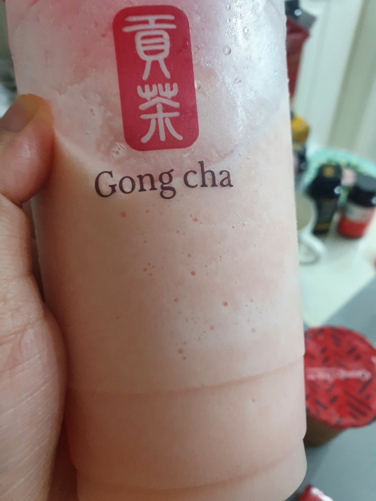 공차 납작복숭아 블루밍 크러쉬 여름이 가기전에 먹어야해요!
