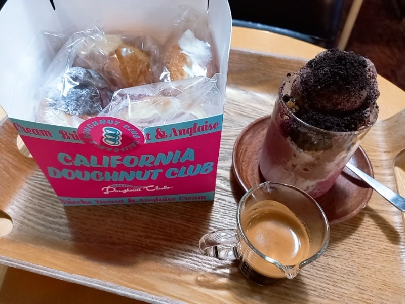 [파주 도넛 맛집/일산 도넛 맛집] 달달한 도넛과 커피가 너무 맛있었던 곳 : 캘리포니아도넛클럽 & 프렉클 덕이본점
