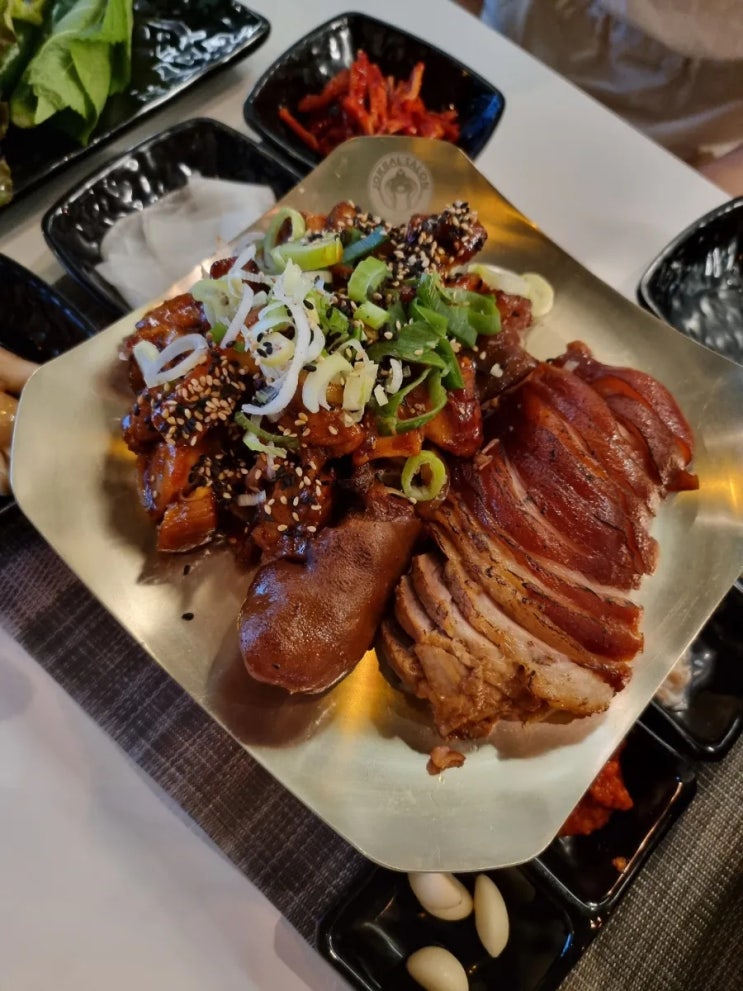  창원 상남동족발 / 족발쌀롱 / 술집추천 / 족발맛집 / 상남동데이트
