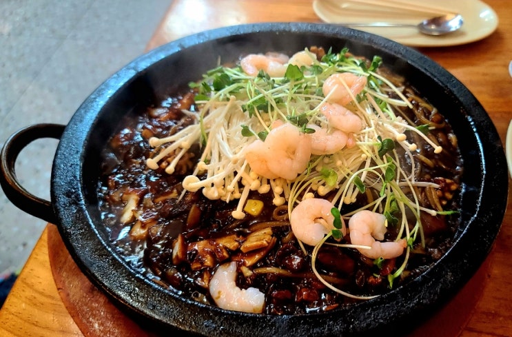  청주 짜장면 맛집 금용 돌짜장에 반하다