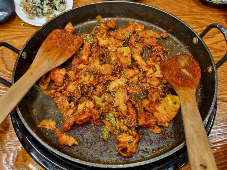 유가네닭갈비 영천점 낙지 닭갈비 맛집 식당!! 경북 가족 외식 단체 회식하기 좋은 곳