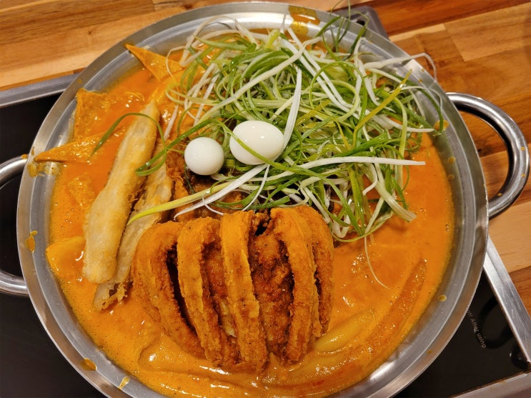  [청년다방 떡볶이 메뉴] 오짱로제떡볶이 감자튀김 난 만족 살짝 오징어 냄새