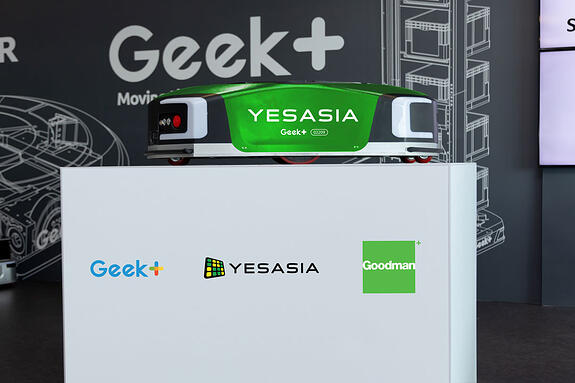  온라인 소매의 혁신: 홍콩 YesAsia, Geek+와 손잡고 대형 AMR 스마트 물류센터 설립