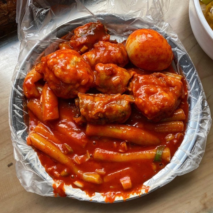 충정로역:: 철길뷰가 낭만적인 떡볶이집 철길떡볶이! 떡볶이도 맛있네 충정로역:: 철길뷰가 낭만적인 떡볶이집 철길떡볶이! 떡볶이도 맛있네