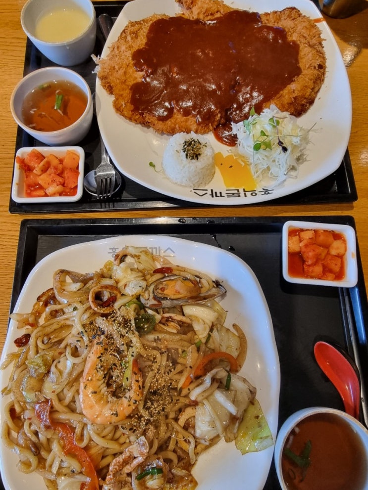  안산 왕돈까스 해물우동 맛집 추억의 홍익돈까스