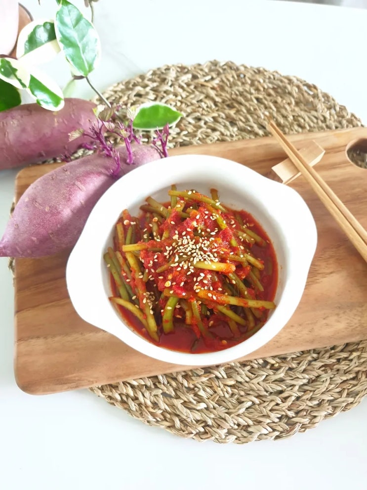 고구마줄기김치담그는법 풀안쑤는 고구마순김치만드는법 여름제철반찬 고구마줄기 요리