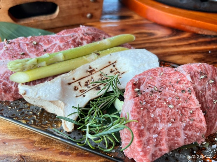 종로한우 종로 뷰맛집 일편등심 :: 상위 1% 살치살 & 숙성 부채살 종로한우 종로 뷰맛집 일편등심 :: 상위 1% 살치살 & 숙성 부채살